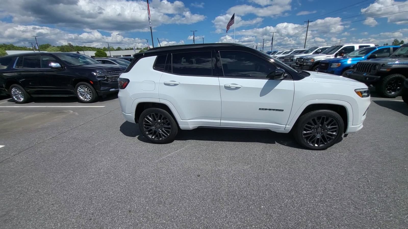 Used 2024 Jeep Compass Limited w/ Driver Assist Group I AWD/4WD image 8