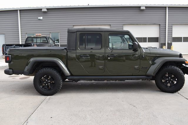 Used 2023 Jeep Gladiator Sport image 4