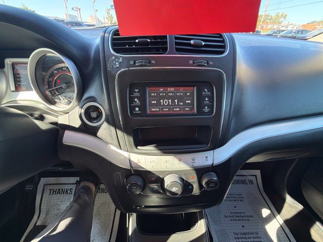 Used 2018 Dodge Journey SE AWD/4WD image 32