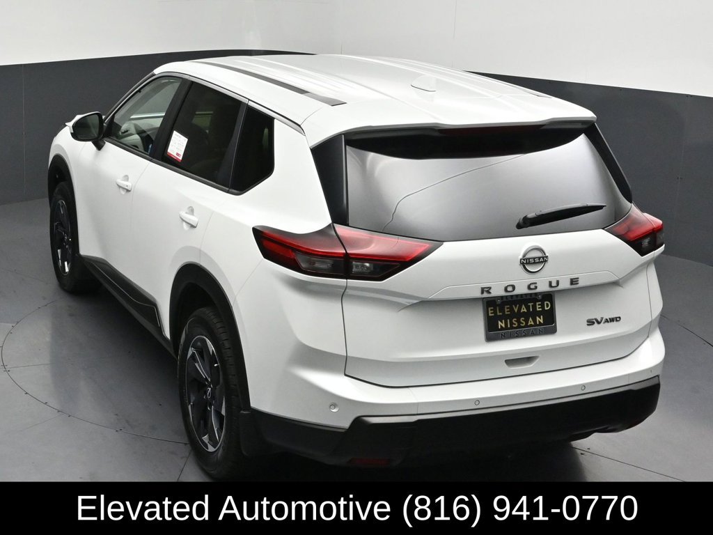 Used 2024 Nissan Rogue SV AWD/4WD image 27