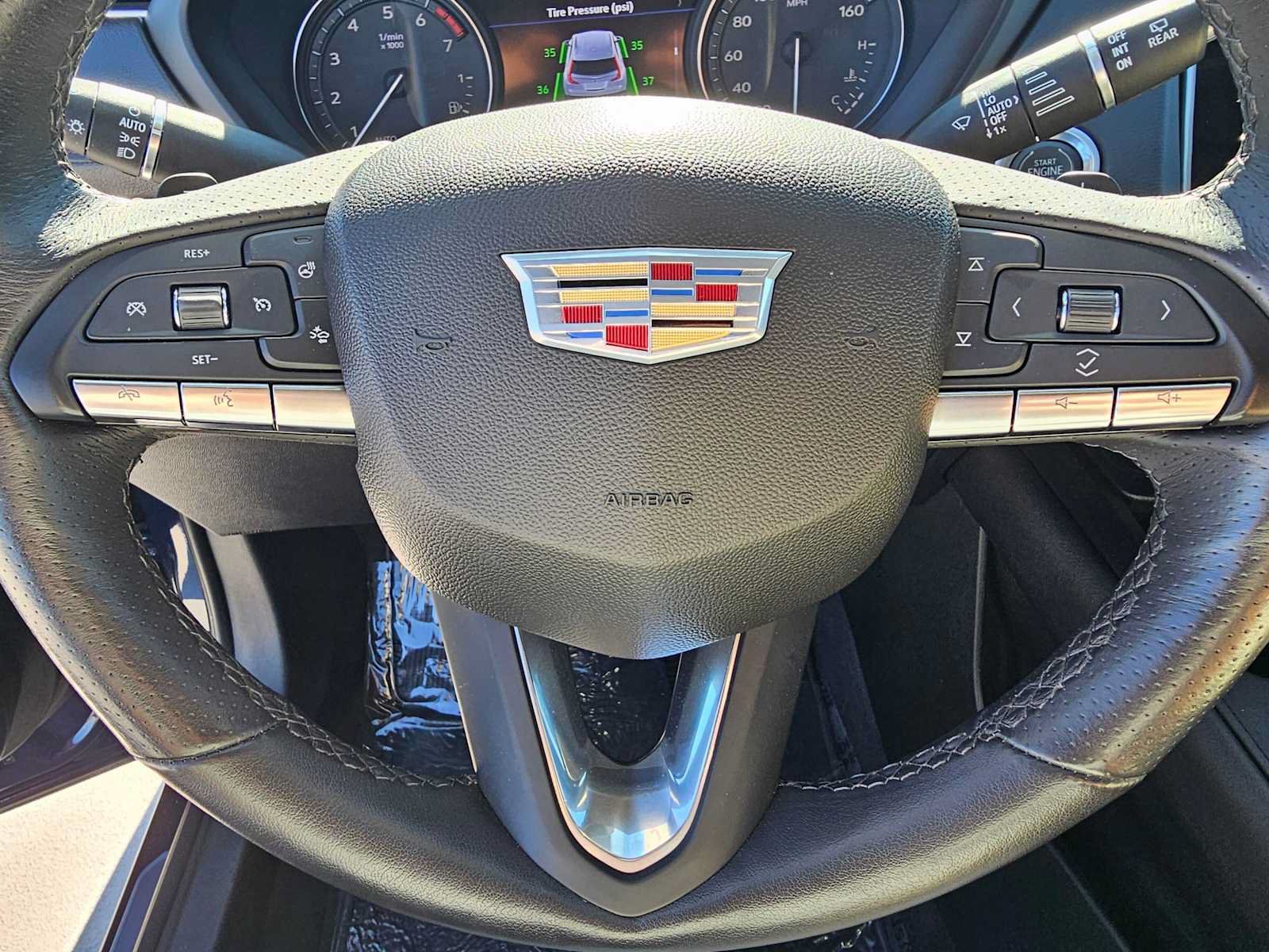 Used 2022 Cadillac XT4 Sport FWD image 22