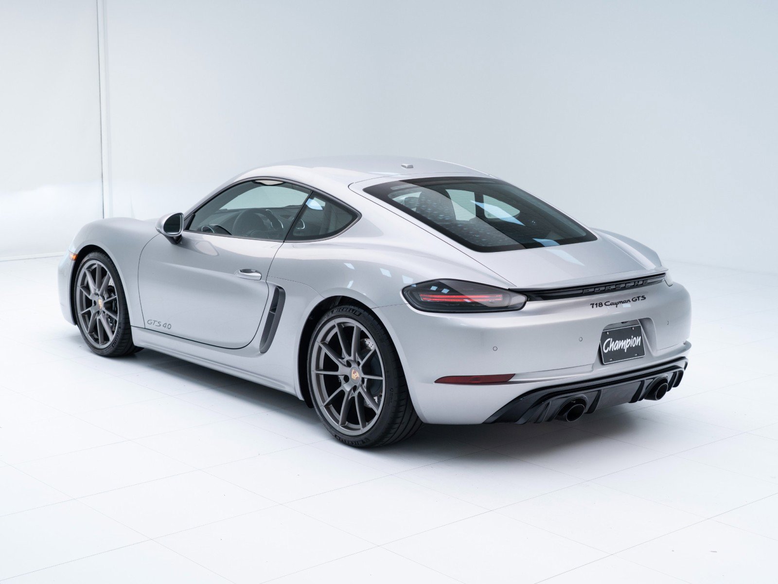Certified 2025 Porsche 718 Cayman GTS RWD image 3