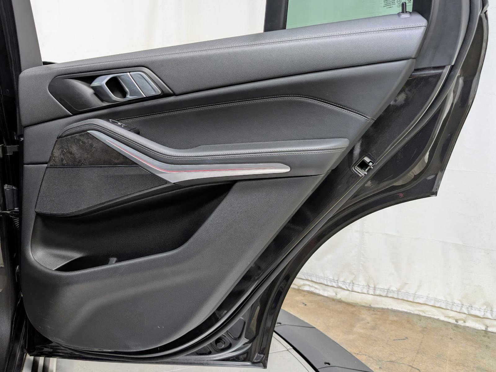 Used 2023 BMW X5 xDrive40i AWD/4WD image 23