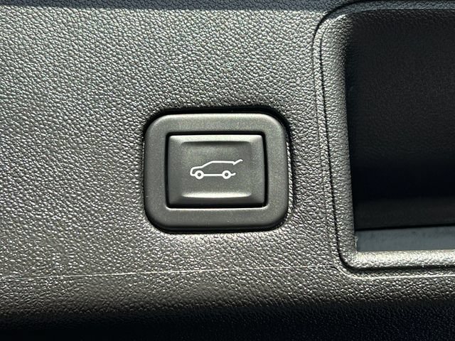 Used 2023 GMC Terrain SLE w/ Driver Convenience Package AWD/4WD image 38
