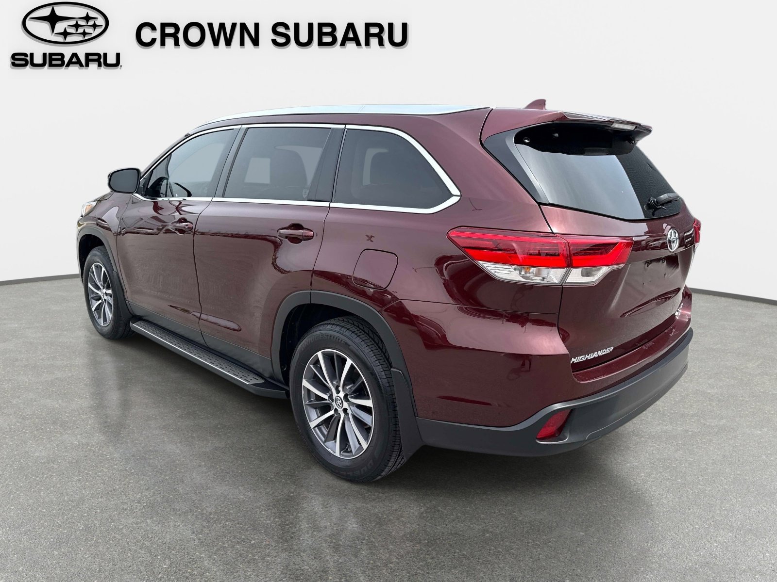 Used 2019 Toyota Highlander XLE AWD/4WD image 7