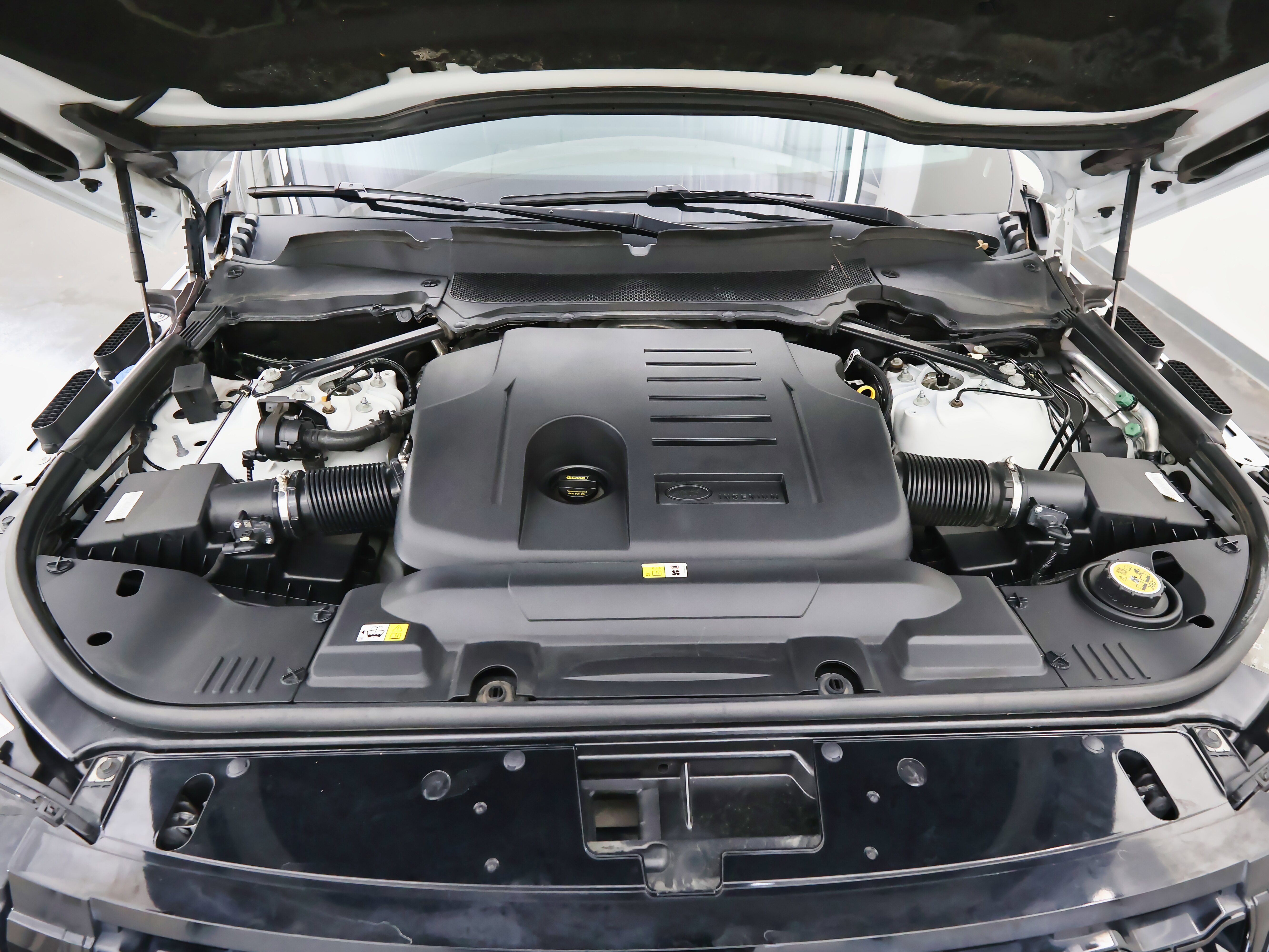 Used 2020 Land Rover Range Rover HSE image 58