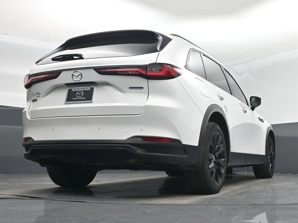 Certified 2025 MAZDA CX-90 Plug-In Hybrid w/Premium Sport image 26