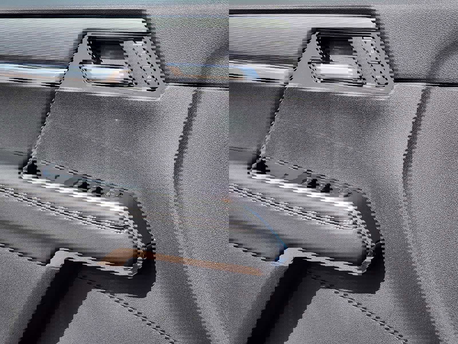 New 2025 GMC Acadia Elevation image 6