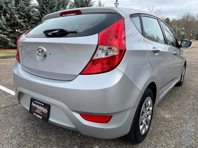 Used 2017 Hyundai Accent SE image 35