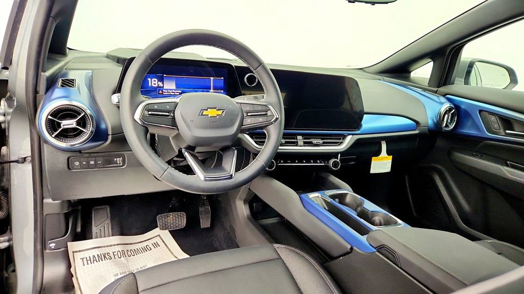 Used 2026 Chevrolet Equinox EV LT w/ Convenience Package II image 12