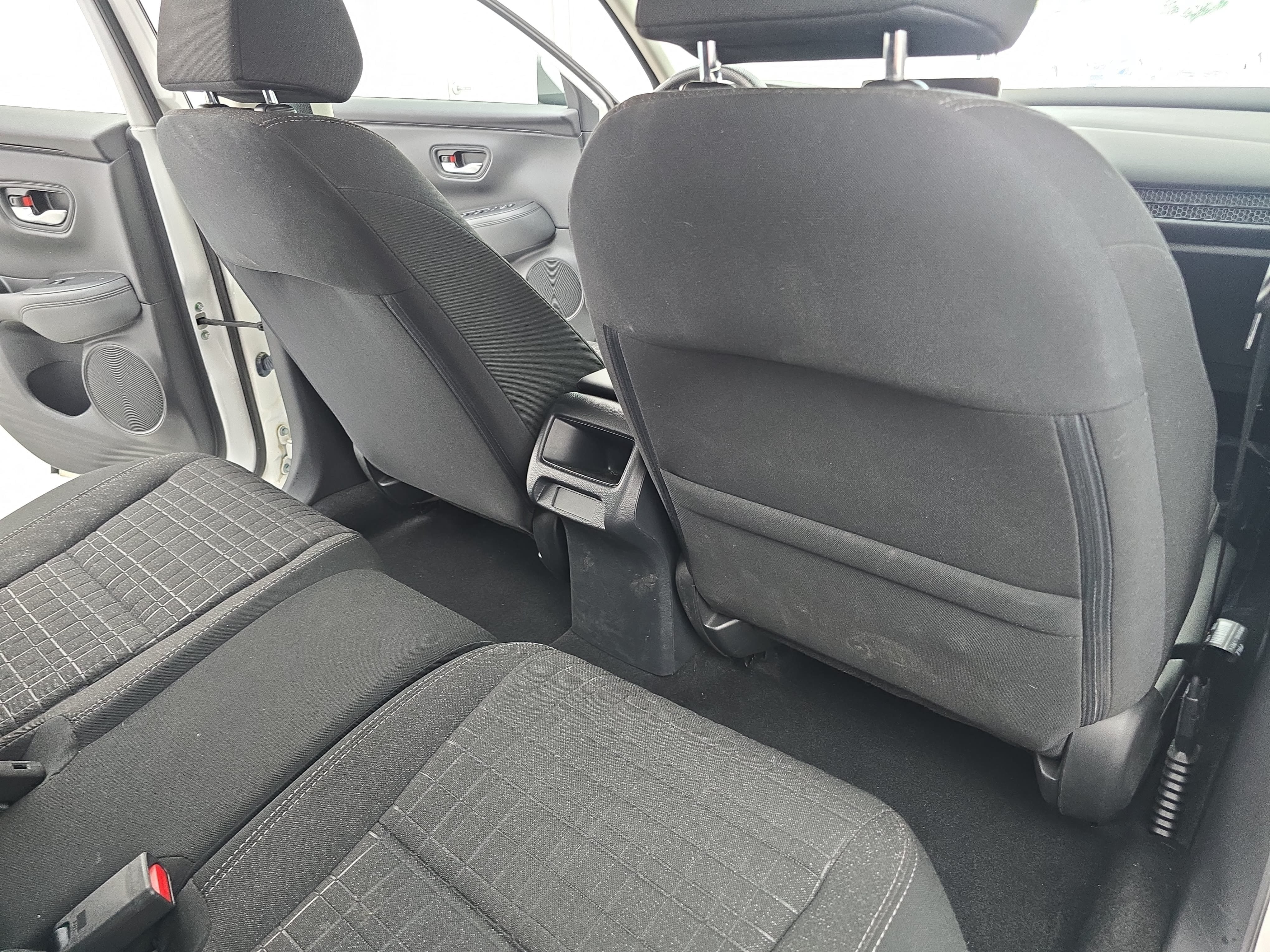 Certified 2025 Honda HR-V LX image 11