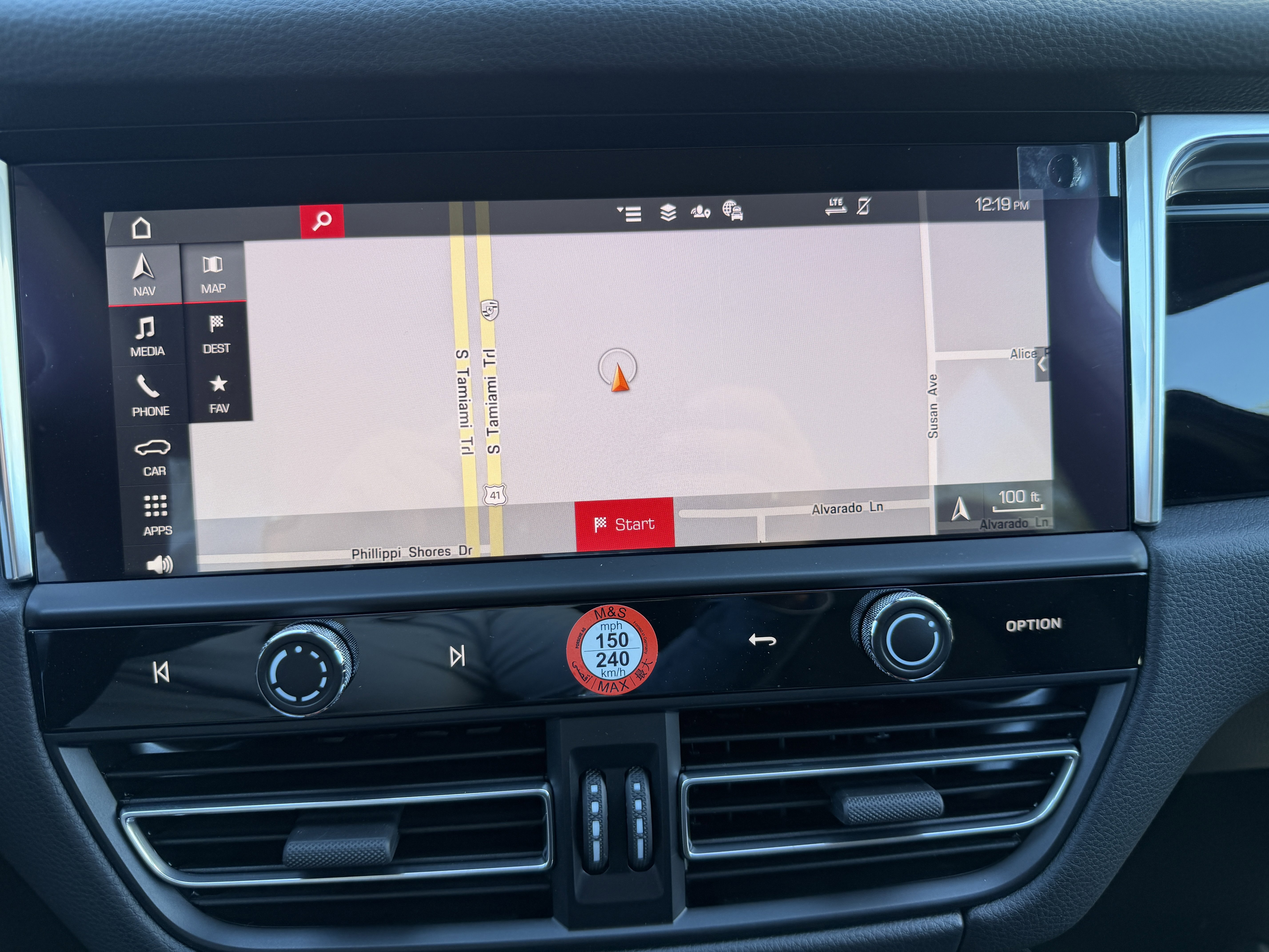 New 2026 Porsche Macan AWD/4WD image 29