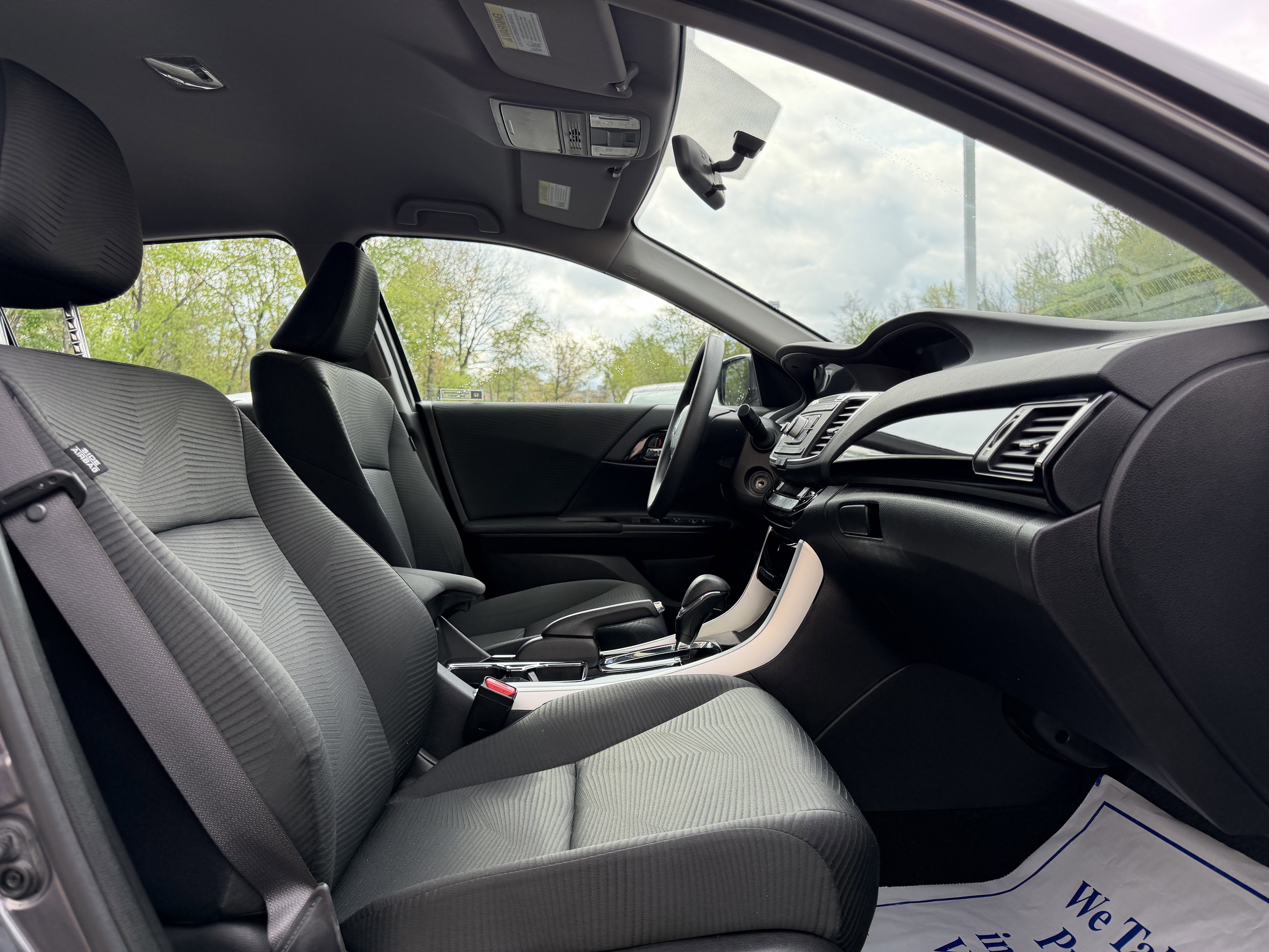 Used 2017 Honda Accord LX image 12