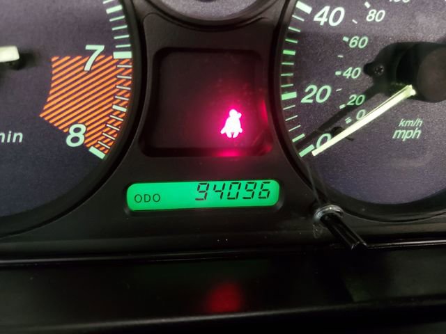 Used 1999 MAZDA MX-5 Miata image 17