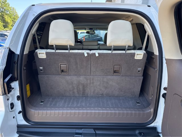 Used 2018 Lexus GX 460 Premium w/ Premium Package AWD/4WD image 14