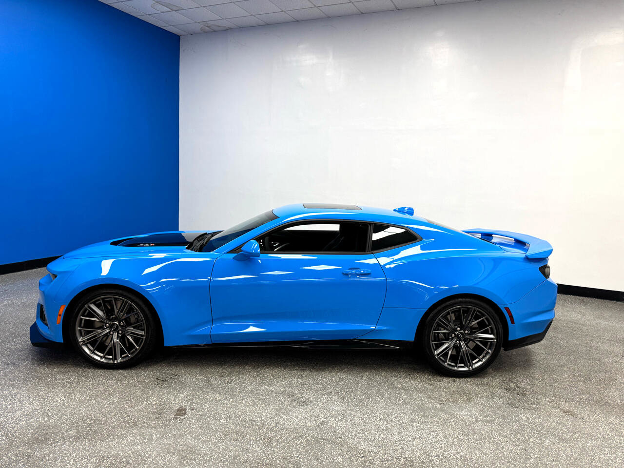 Used 2023 Chevrolet Camaro ZL1 image 4