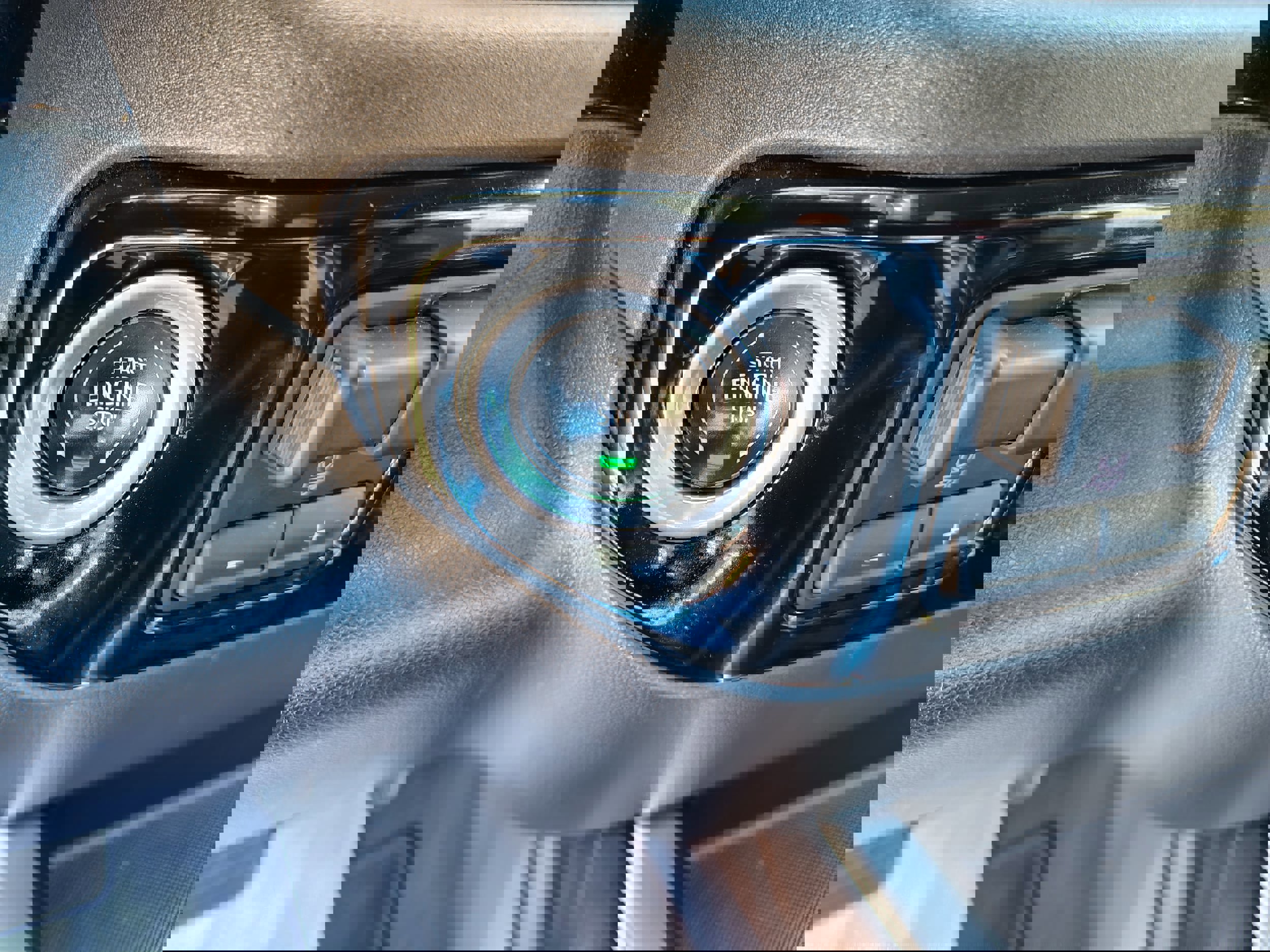 Used 2022 GMC Sierra 1500 SLT w/ SLT Convenience Package AWD/4WD image 35