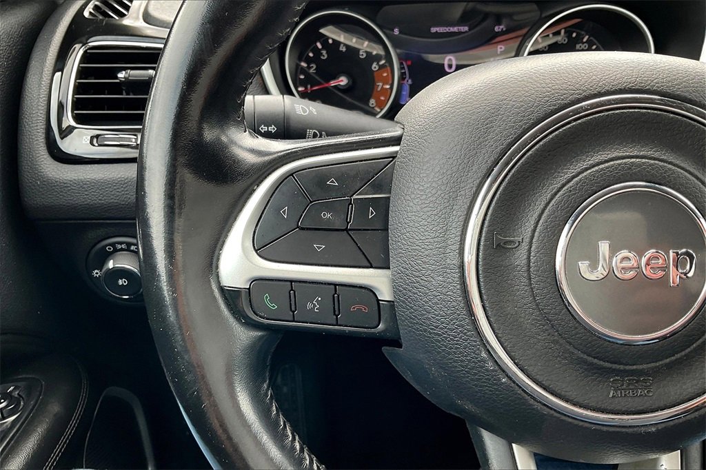 Used 2020 Jeep Compass Altitude image 17