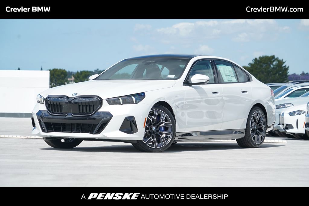 New 2026 BMW 550e xDrive AWD/4WD image 1