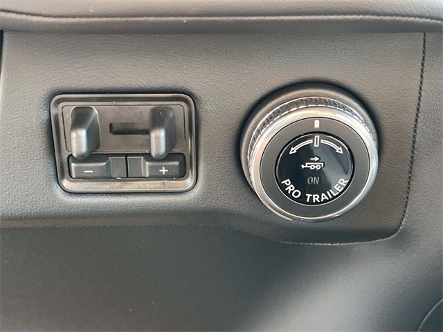 New 2025 Lincoln Navigator L Reserve w/ Jet Appearance Package image 35