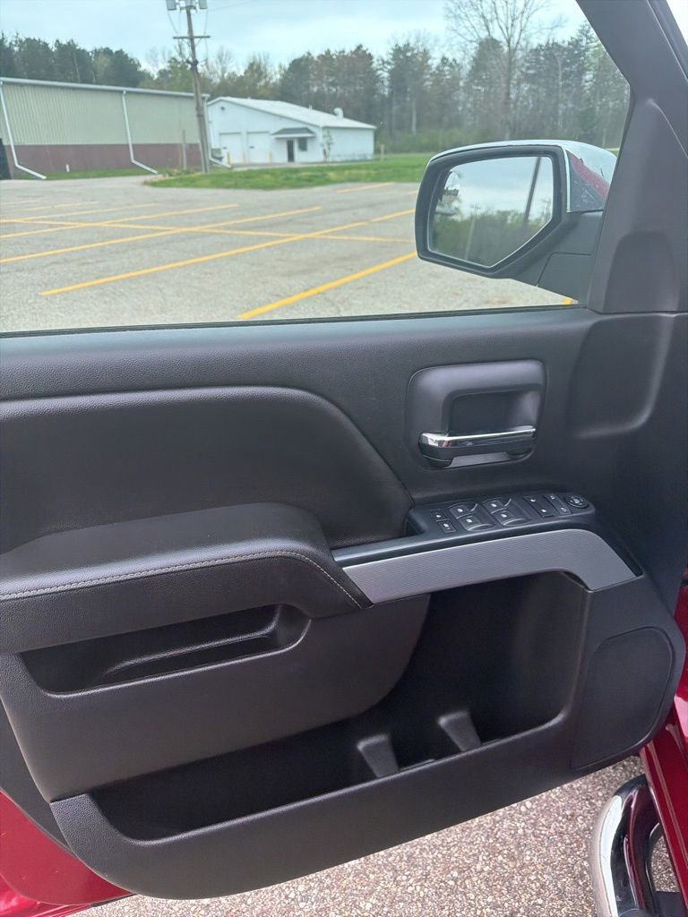 Used 2018 Chevrolet Silverado 1500 LT w/ All Star Edition AWD/4WD image 11