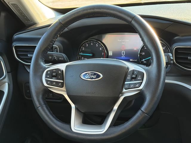 Used 2022 Ford Explorer XLT w/ Equipment Group 202A image 13