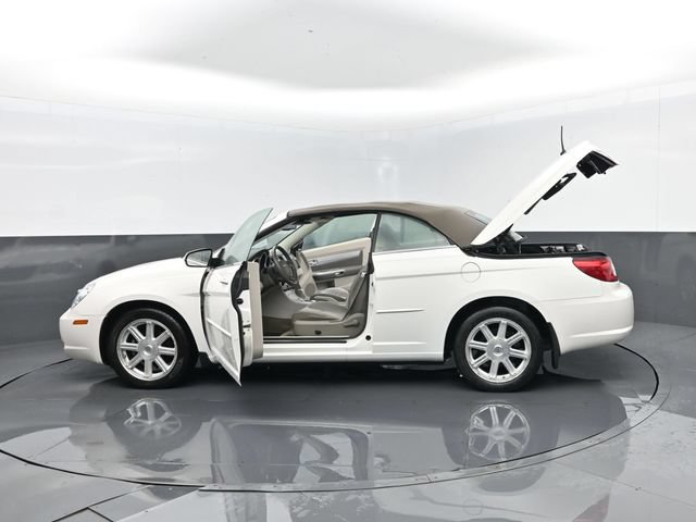 Used 2008 Chrysler Sebring Touring w/ Special Touring Group FWD image 31
