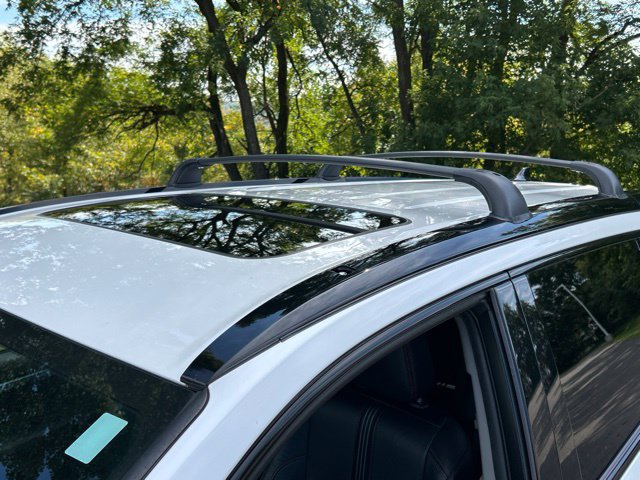 Used 2019 Toyota Highlander SE w/ Nightshade Edition AWD/4WD image 14