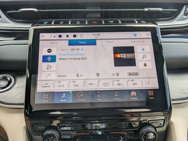 New 2024 Jeep Grand Cherokee Limited 4xe w/ Trailer Tow Package image 25