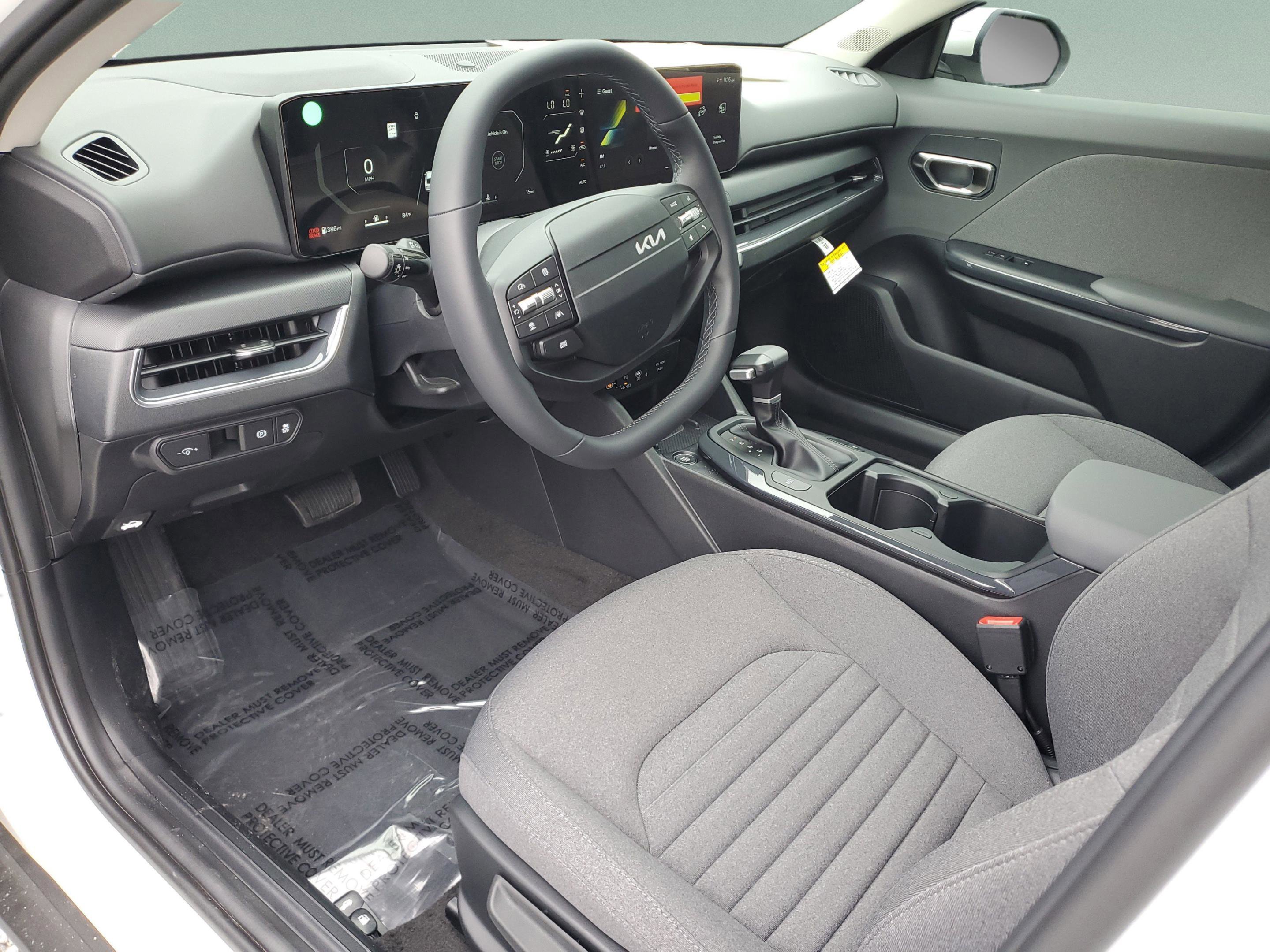 New 2025 Kia K4 EX image 12