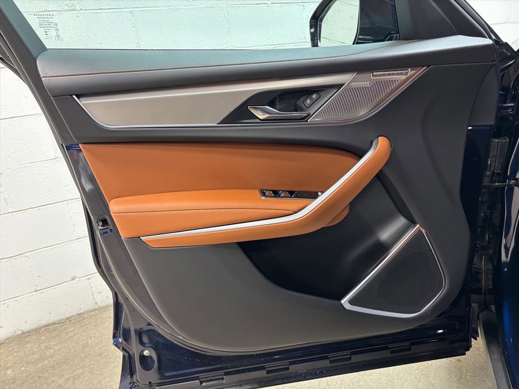 New 2026 Jaguar F-PACE R-Dynamic S image 25