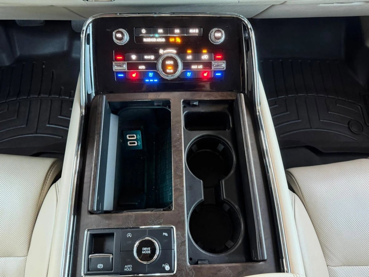 Used 2019 Lincoln Navigator Reserve AWD/4WD image 58