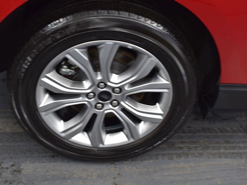 Used 2024 Ford Edge Titanium image 5