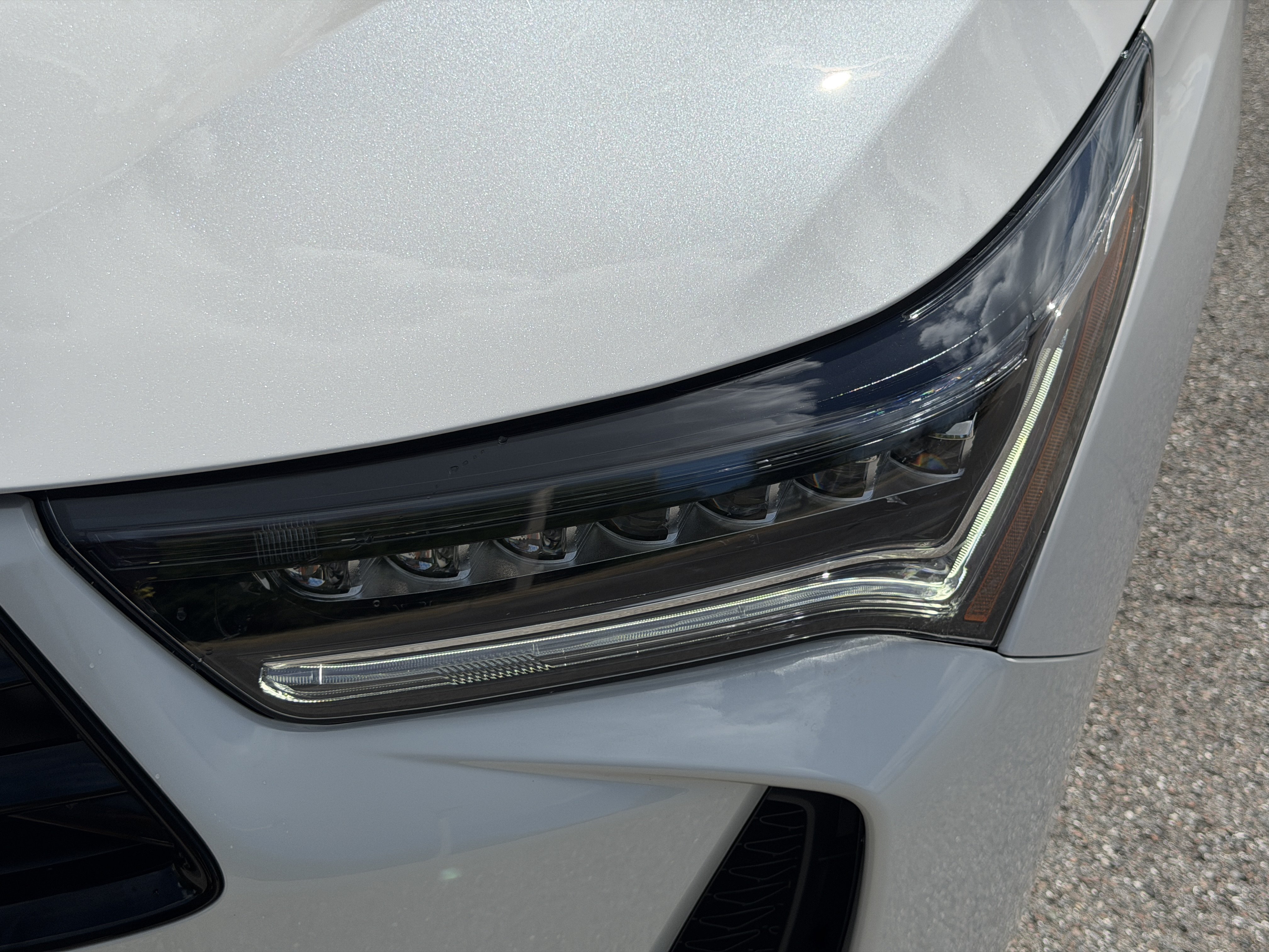 Used 2025 Acura RDX w/ Technology Package AWD/4WD image 9