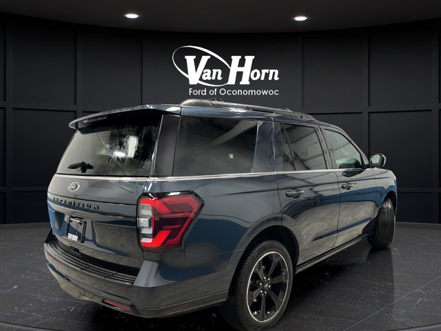 Used 2024 Ford Expedition Limited AWD/4WD image 7