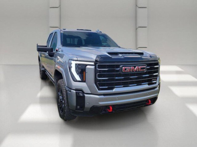 Used 2025 GMC Sierra 2500 AT4 w/ AT4 Premium Plus Package AWD/4WD image 3