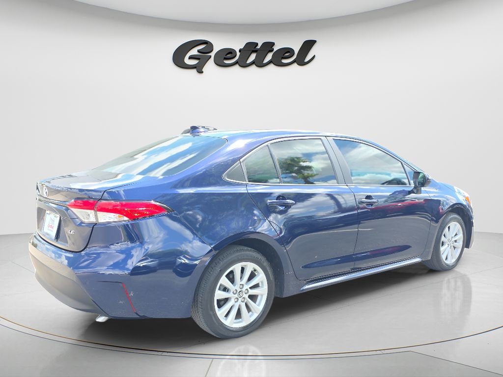 Used 2024 Toyota Corolla LE w/ LE Convenience Package image 4