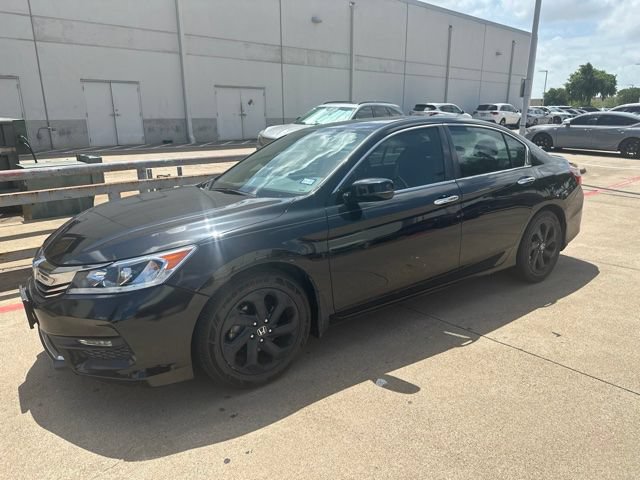 Used 2017 Honda Accord EX image 3