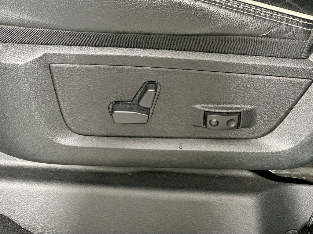 Used 2019 RAM 3500 Laramie image 23