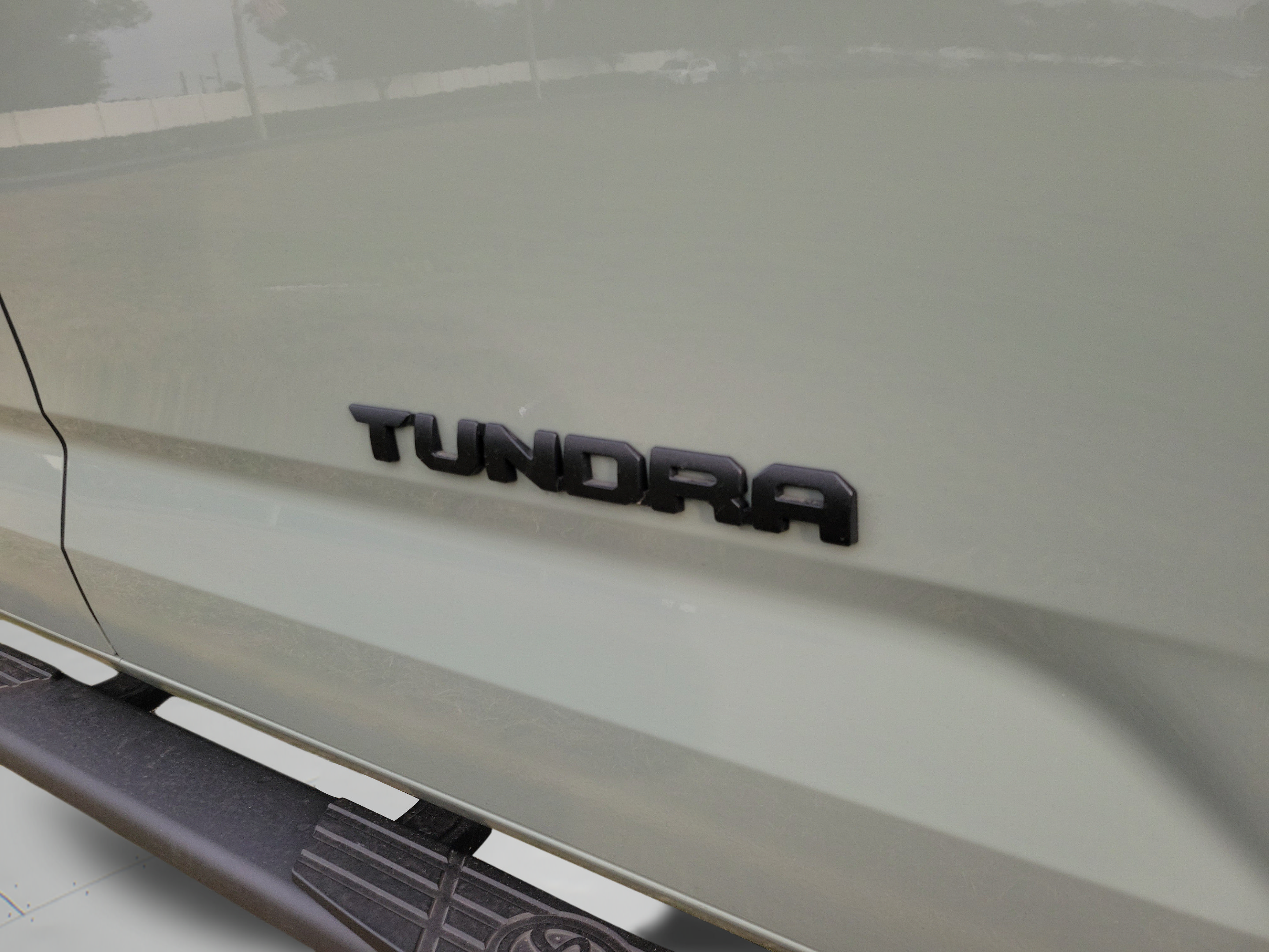 Used 2025 Toyota Tundra Limited w/ TRD Off-Road Package AWD/4WD image 14