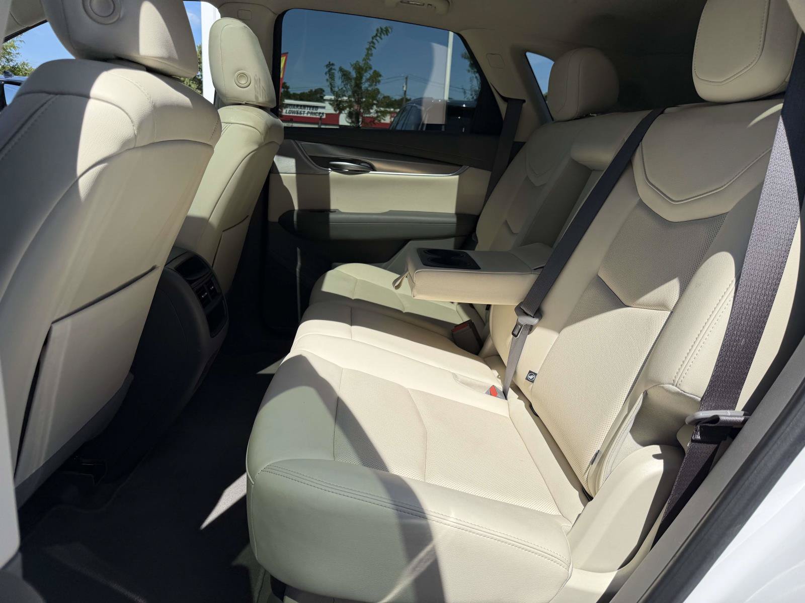 Certified 2023 Cadillac XT5 Premium Luxury w/ Technology Package AWD/4WD image 15