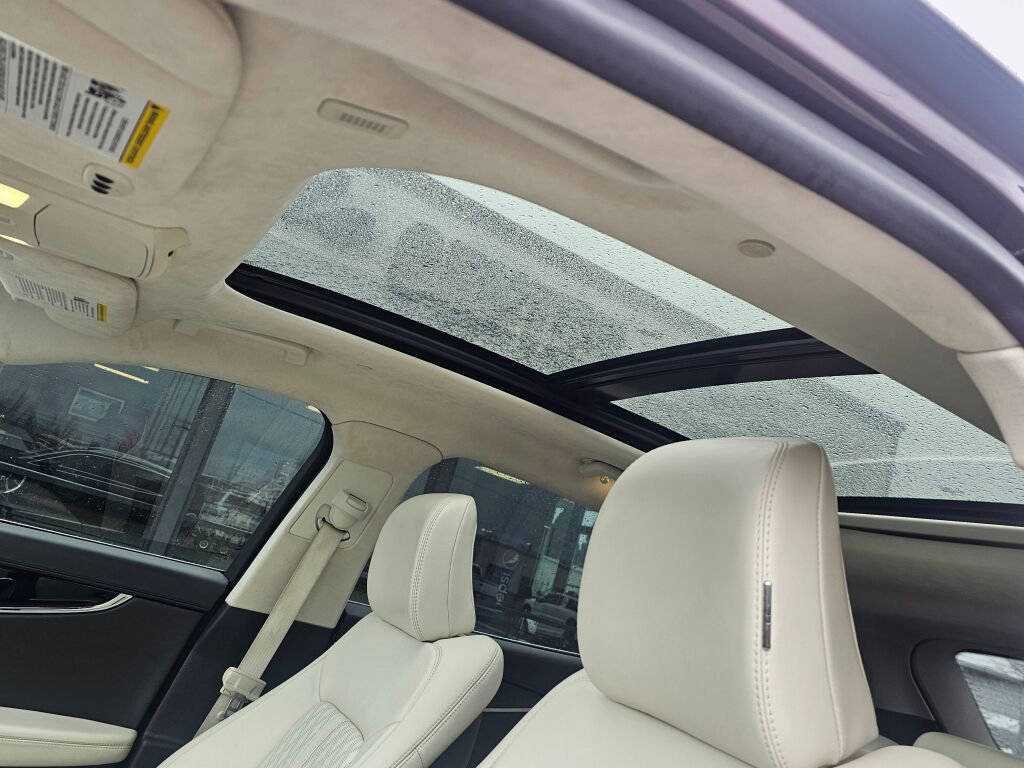 Used 2022 Lincoln Nautilus Black Label w/ Class II Trailer Tow Package image 19