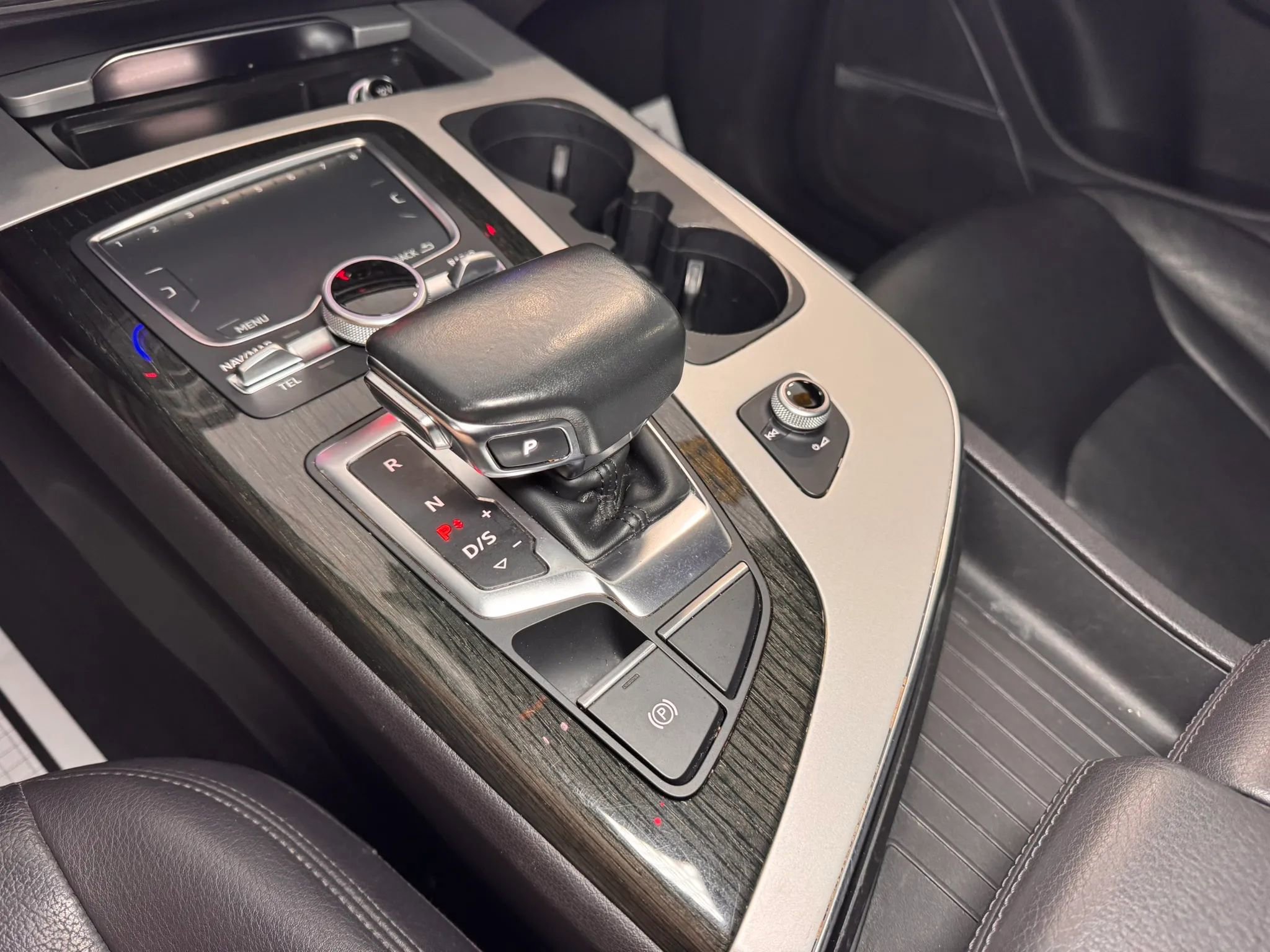 Used 2018 Audi Q7 2.0T Premium Plus w/ Premium Plus Package AWD/4WD image 39