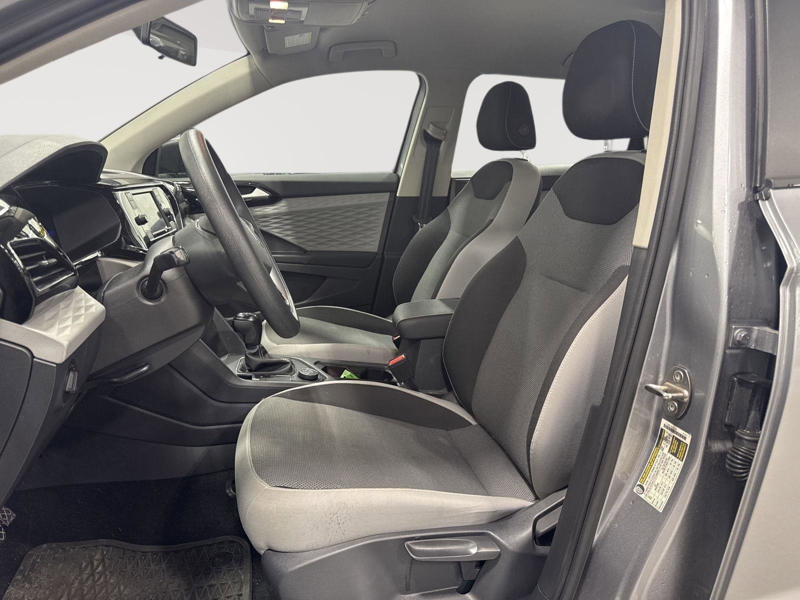 Used 2022 Volkswagen Taos S AWD/4WD image 8