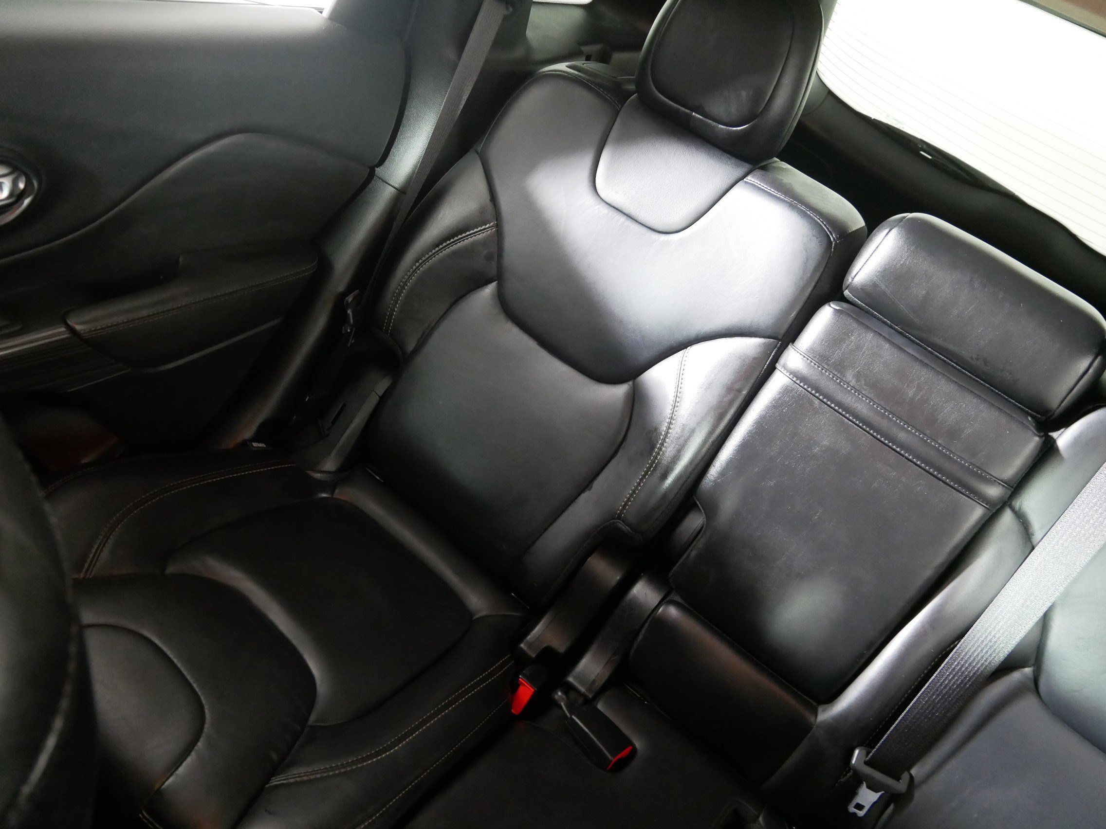 Used 2016 Jeep Cherokee Limited w/ Trailer Tow Group image 12