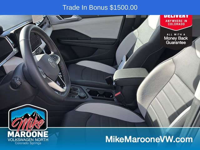 Certified 2025 Volkswagen Taos SEL image 15