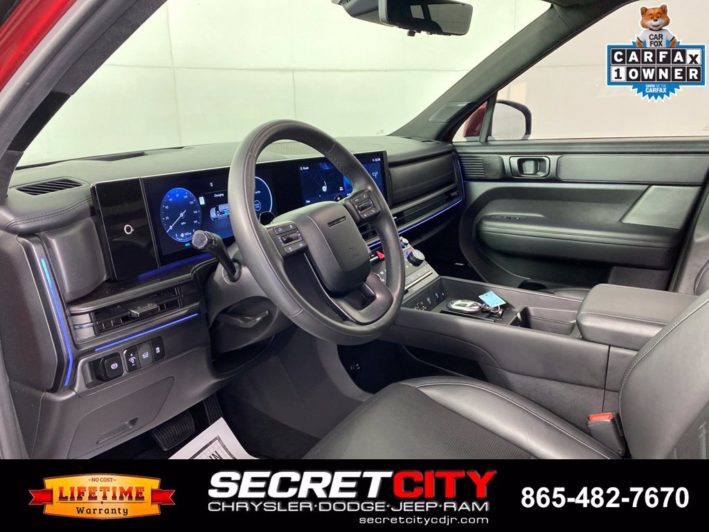 Used 2024 Hyundai Santa Fe Calligraphy AWD/4WD image 11