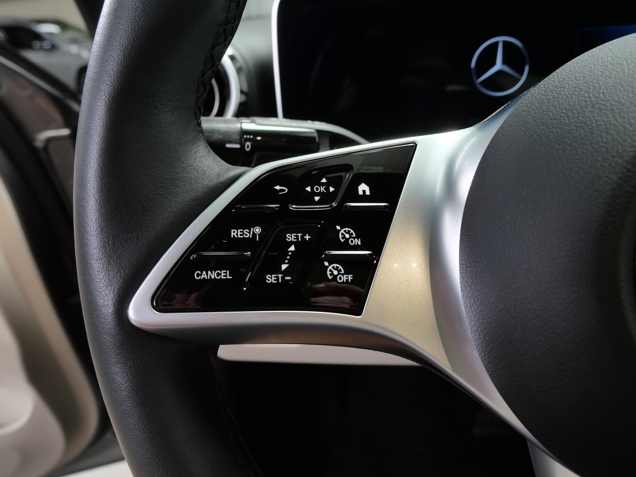 Certified 2023 Mercedes-Benz C 300 4MATIC Sedan image 24