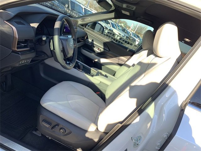 Used 2026 Toyota Grand Highlander AWD Hybrid image 18