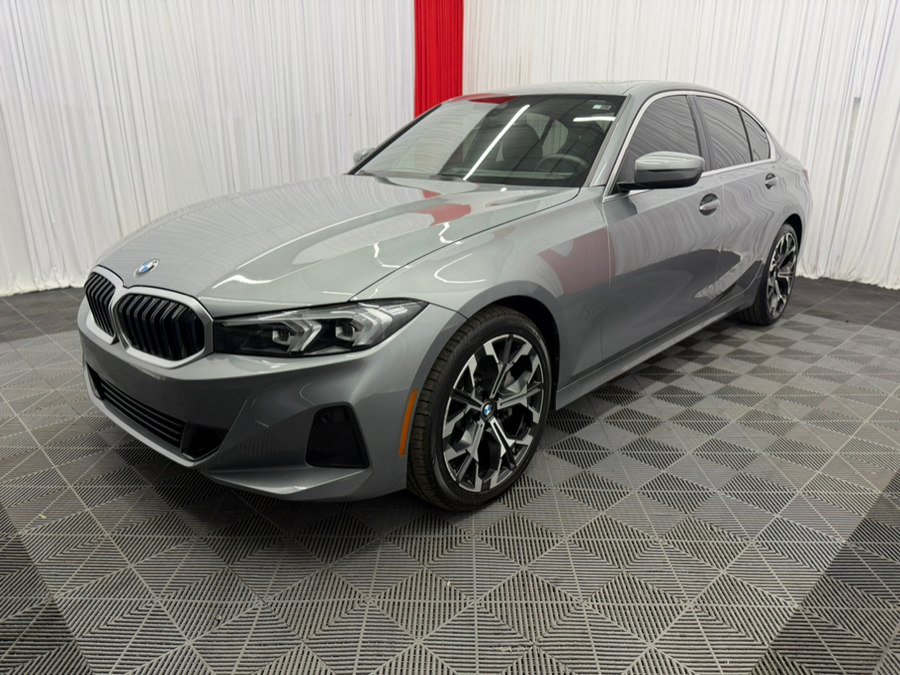 Used 2025 BMW 330i xDrive Sedan w/ Convenience Package AWD/4WD image 9